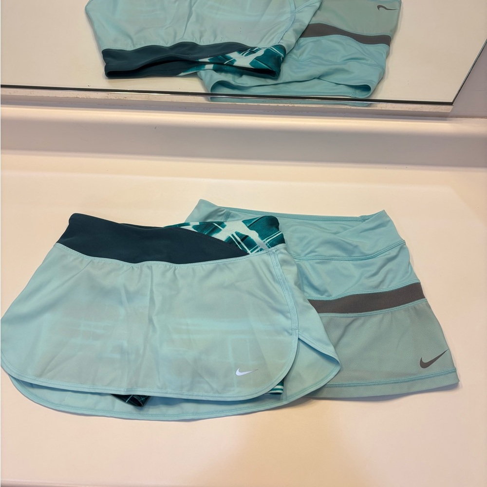 Nike Women’s Tennis Running Skirt Teal Size Extra Small 2 Skirts Athletic
